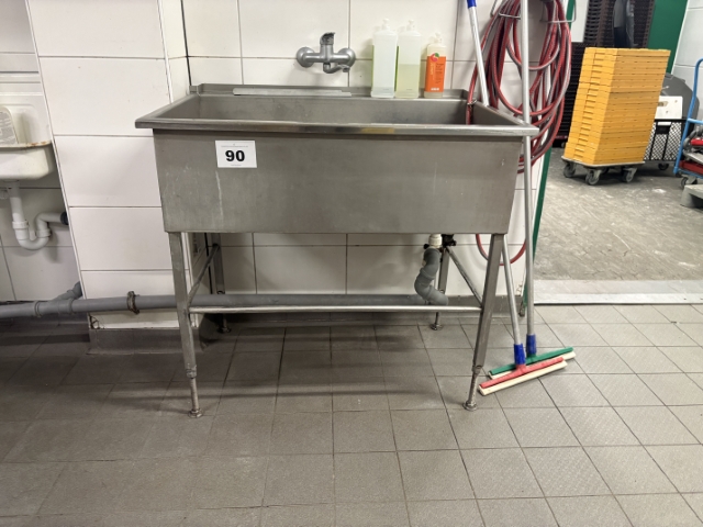 Edelstahl-Spültisch